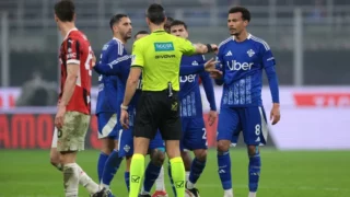 Debut Bersama Como 1907, Dele Alli Diganjar Kartu Merah
