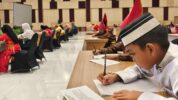 Hotel Unhas Gelar Lomba Menulis Aksara Lontarak, Berikut Daftar Pemenangnya!
