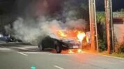 Mobil Terbakar di Jalan Metro Tanjung Bunga, Diduga Korsleting Mesin