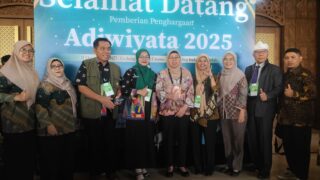 Pemkot Bekasi, Sekolah , Kota Bekasi . Adiwiyata Nasional 2025